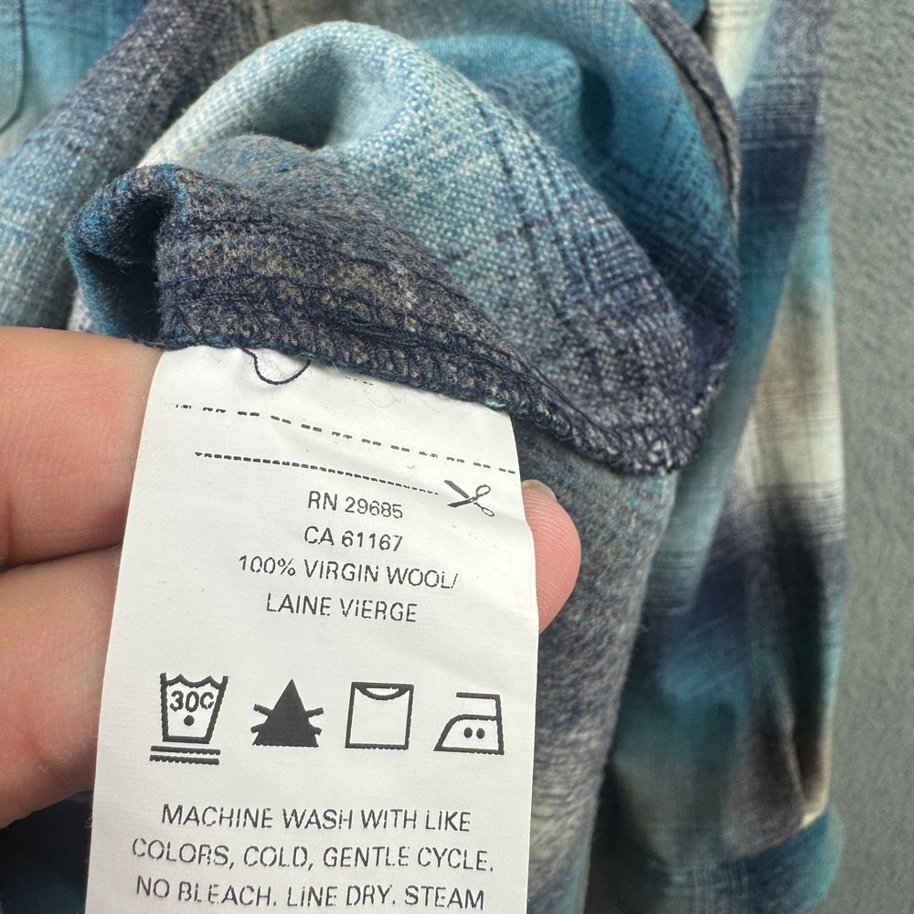 Pendleton Petite Size XS Blue Teal Ombre Plaid 100% Virgin Wool Board Shirt - Picture 5 of 8